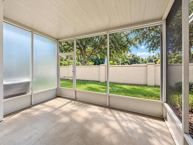 Building Photo - 5032 Pond Ridge Dr
