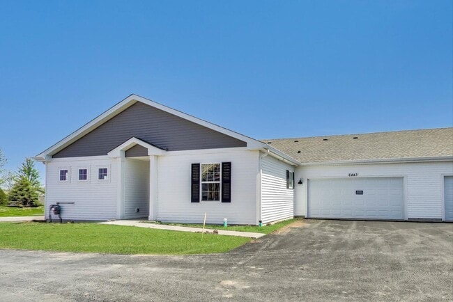 Building Photo - 6443 Juniper Dr