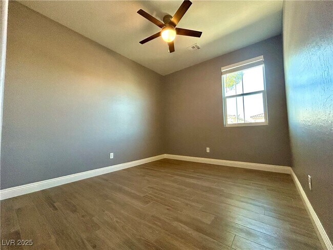 Building Photo - 2927 Ventana Ridge Ave