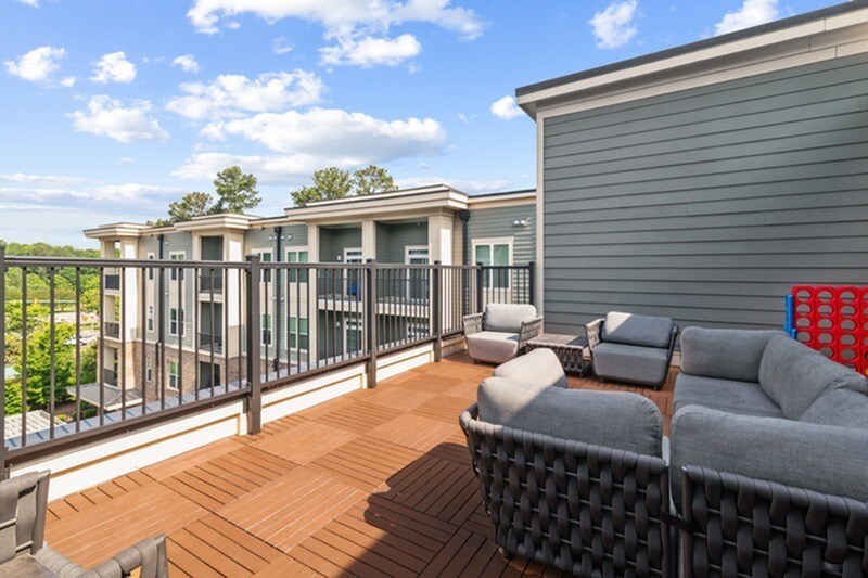 Building Photo - Lantower Weston Corners