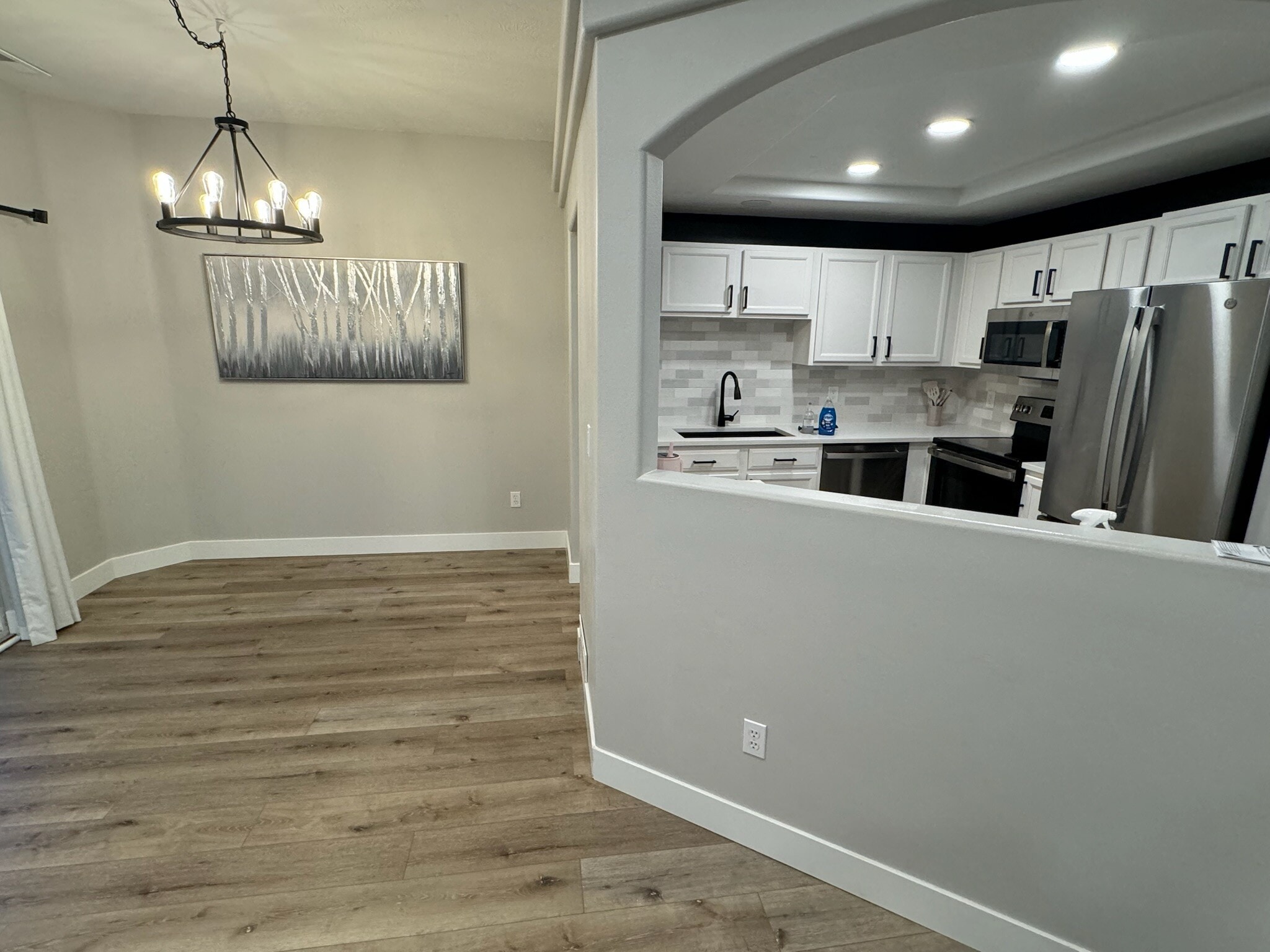 Building Photo - 14190 S Flowerfield Cir