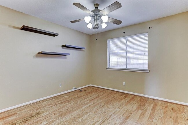 Building Photo - 2723 Hot Springs Dr