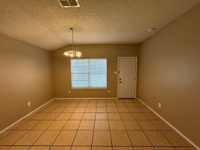 Building Photo - House Located Within Shadow Hills Near Wal...