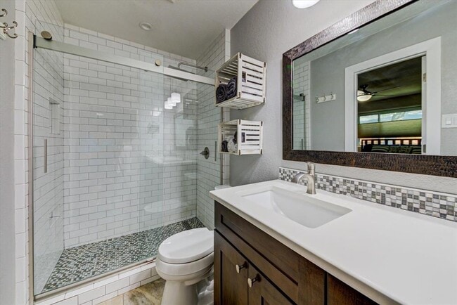 Building Photo - 2713 Bryonhall Dr