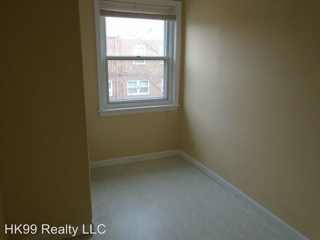 Building Photo - 6341 Horrocks St