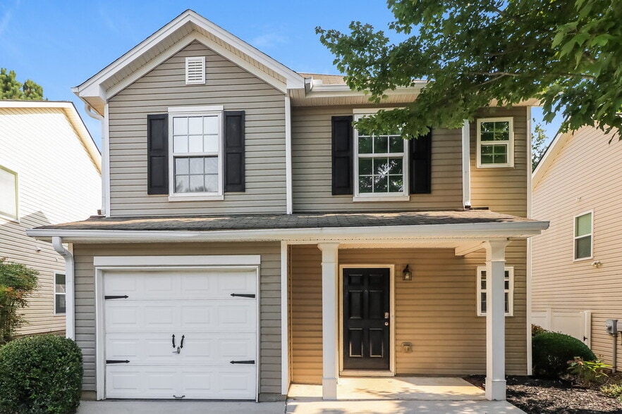 Primary Photo - 305 Silver Spring St