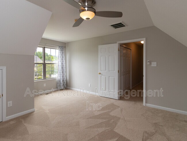 Building Photo - 2123 Cartmill Dr