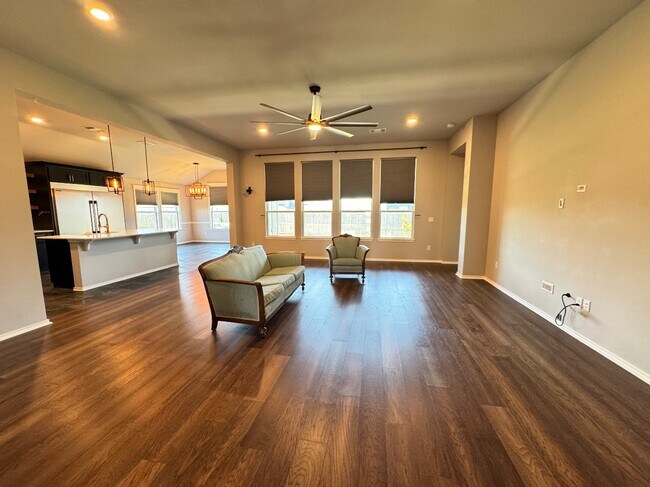 Building Photo - 1104 Black Mesa Rd