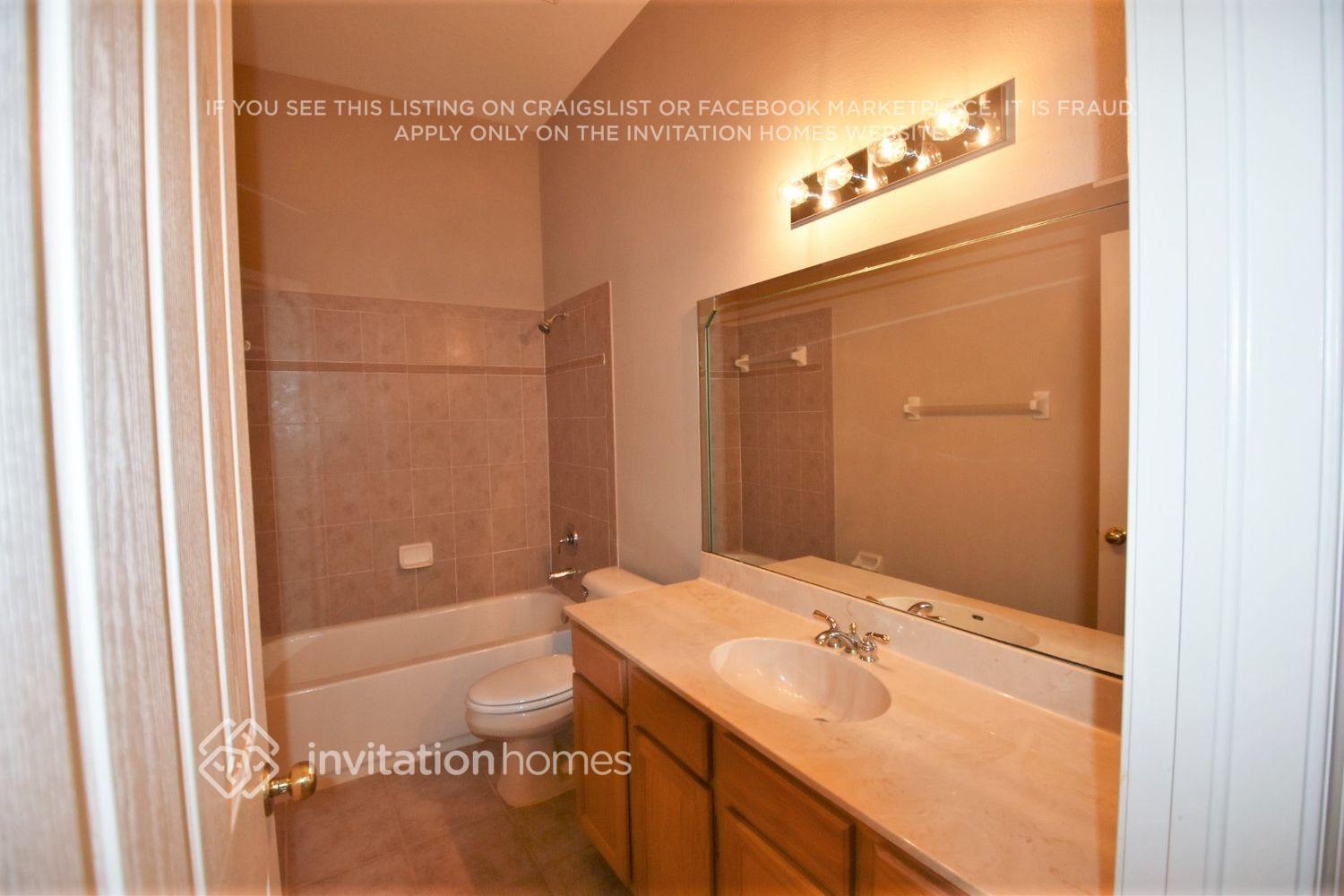 Building Photo - 1612 Tawnyberry Ct