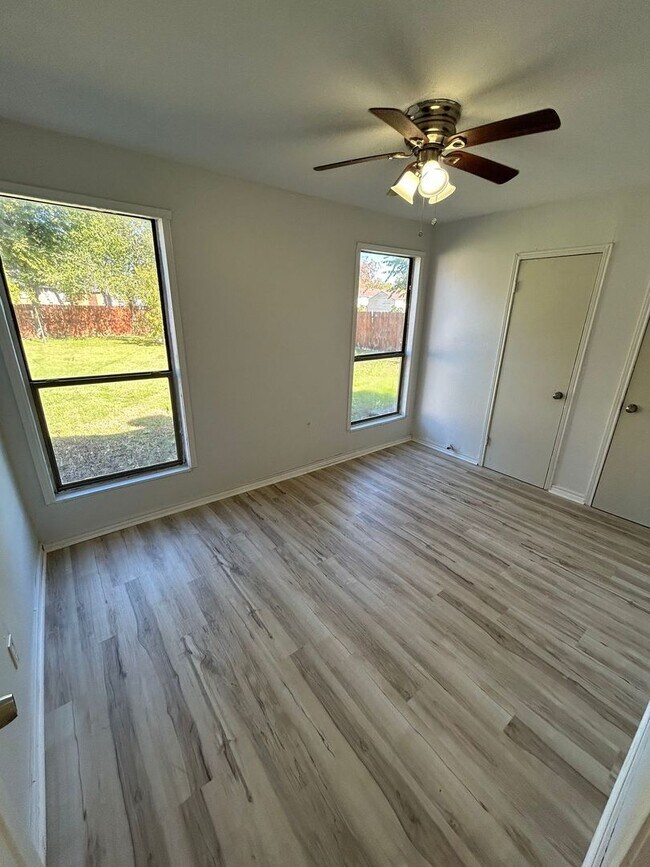 Building Photo - A hassle-free lifestyle