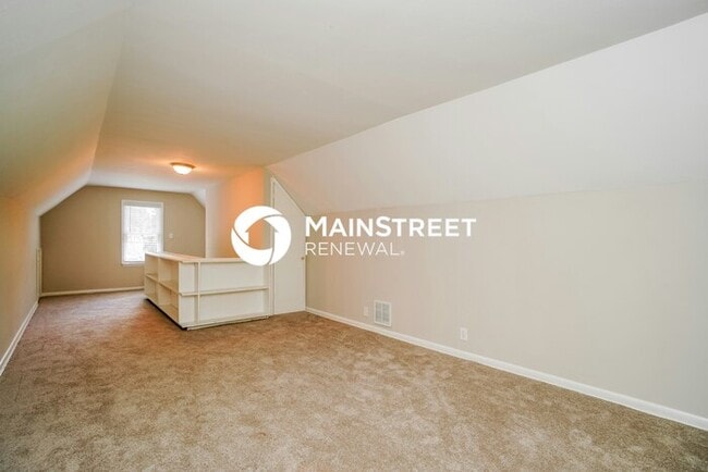 Building Photo - 3 Bedroom Pet-Friendly Home in COLUMBUS, O...
