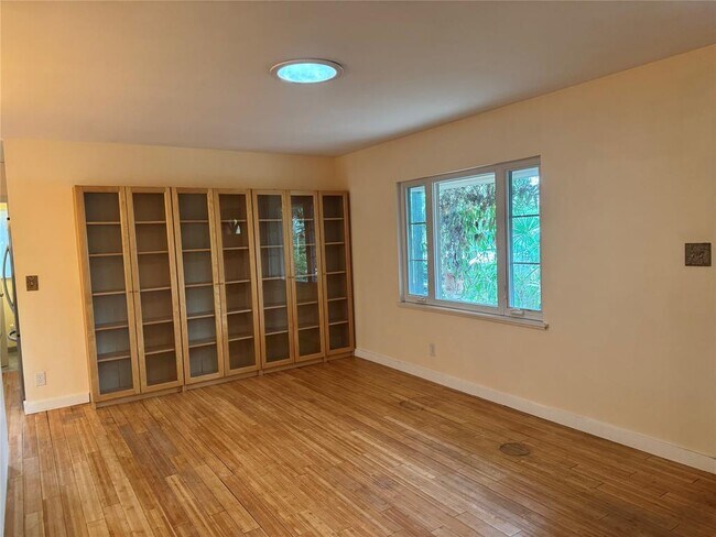 Building Photo - 1111 W Oltorf St
