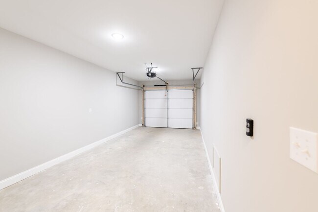 Building Photo - Maryville 37804 - Beautiful Maryville City home for rent! 4 bedroom, 2 bath home - Call Jeremy Lo...