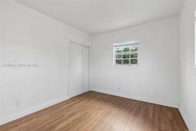 Building Photo - 1045 NW 115th St