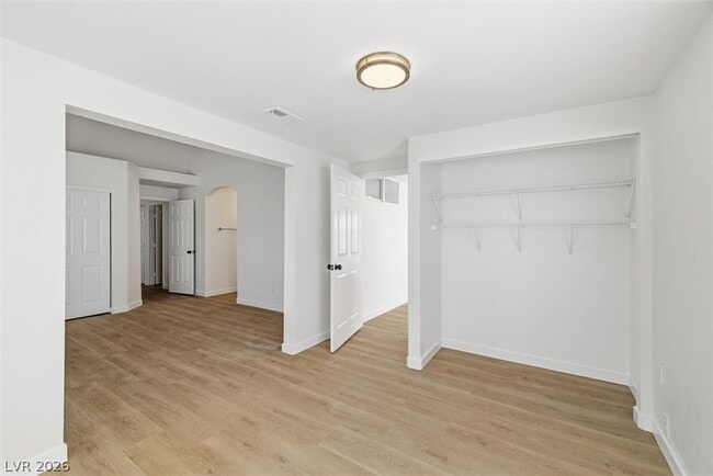 Building Photo - 3869 Birchview Ct