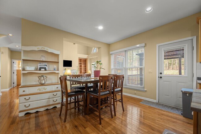 Building Photo - 308 Stone Heath Ct