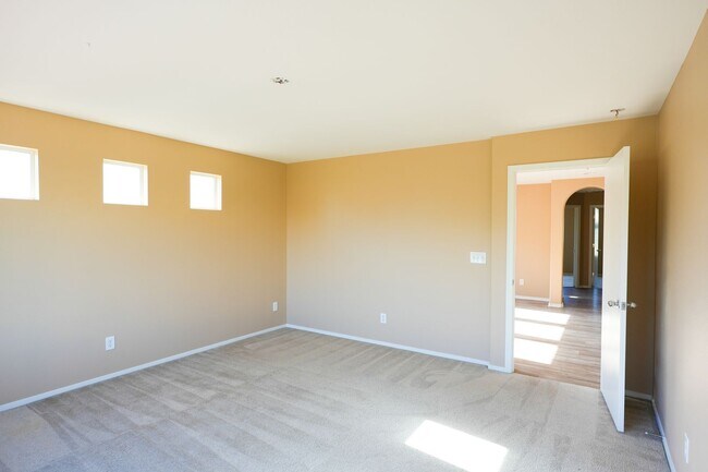 Building Photo - 7958 Valladolid Ave