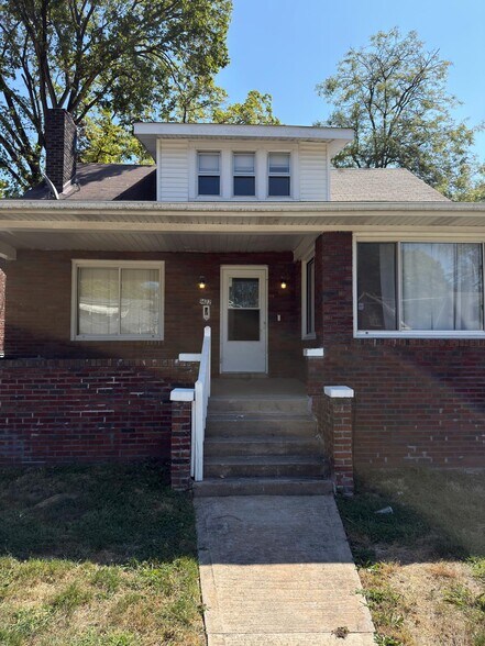 Building Photo - 3422 Pine Grove Ave