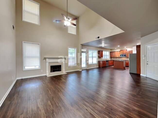 Building Photo - 748 York View Dr