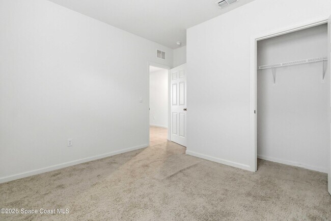 Building Photo - 939 Remington Green Dr SE