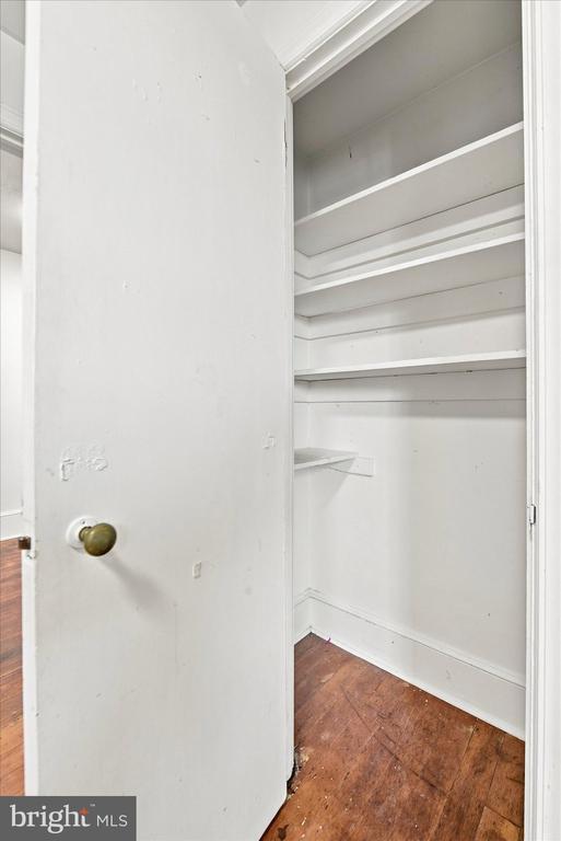 Building Photo - 162 Rosemont Ave