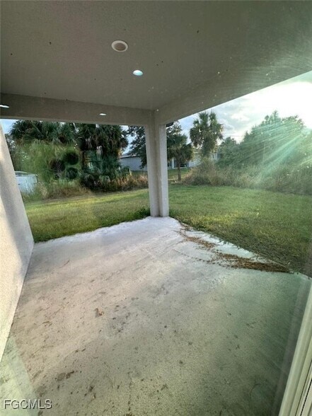 Building Photo - 5008 Idaho Ln