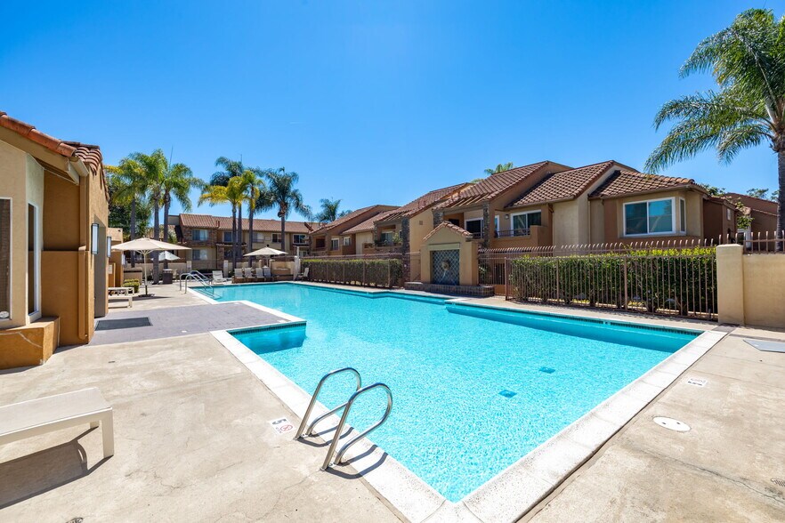 Building Photo - 15273 Maturin Dr