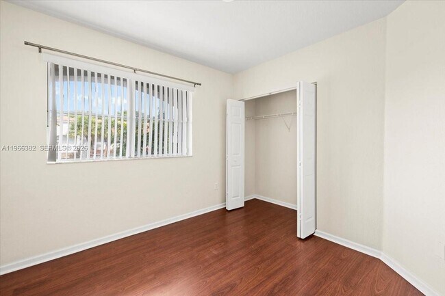 Building Photo - 2779 SW 82nd Ave