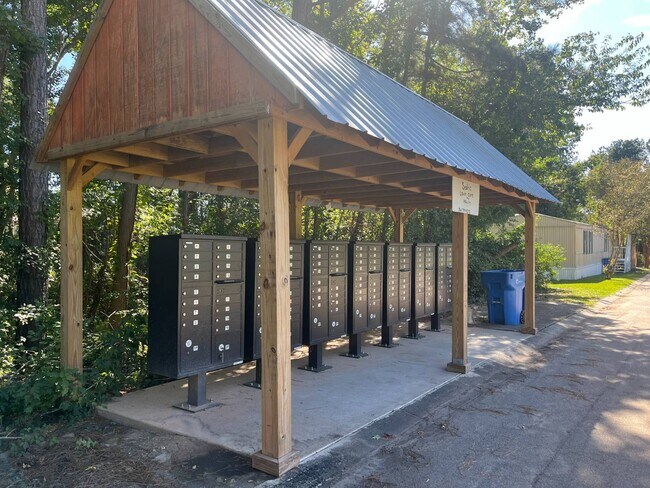 Building Photo - 2524 Redoubt Cir