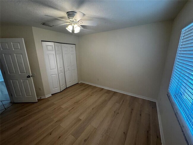 Building Photo - 8234 Mossborger Ave