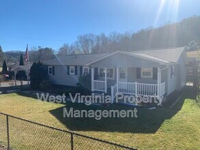 Building Photo - 563 Glenview Rd