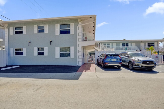 Building Photo - 4658 Bougainvilla Dr