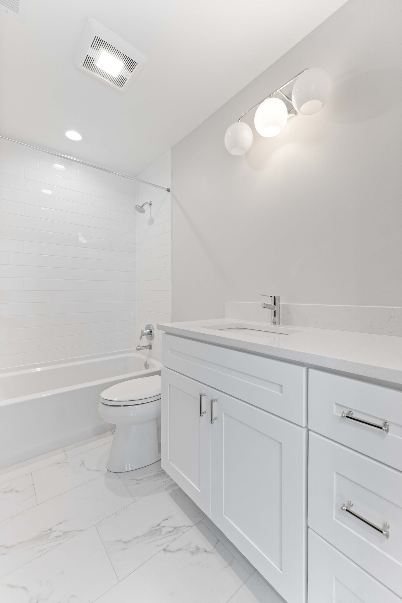 Building Photo - 6515 Nashville Ave