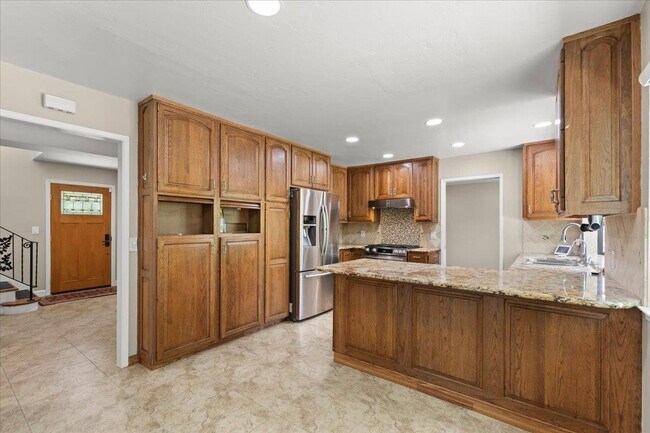 Building Photo - 1747 Harte Dr