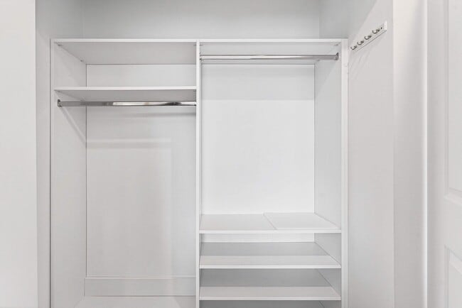 Building Photo - 812 Ocean Dunes Cir