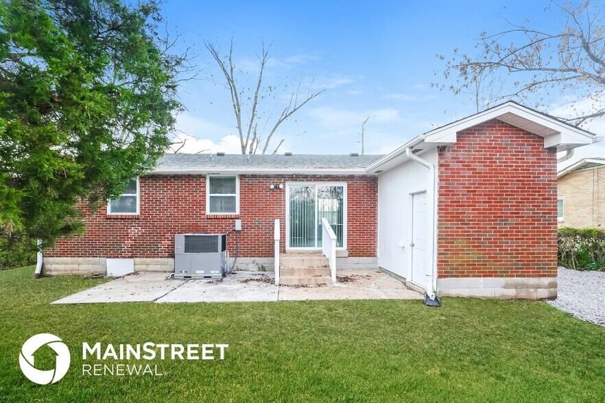 Building Photo - 768 Rowan Dr