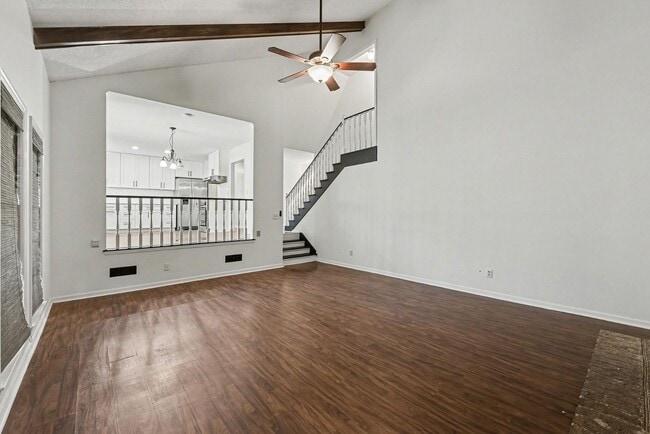 Building Photo - 108 Laurels Curve