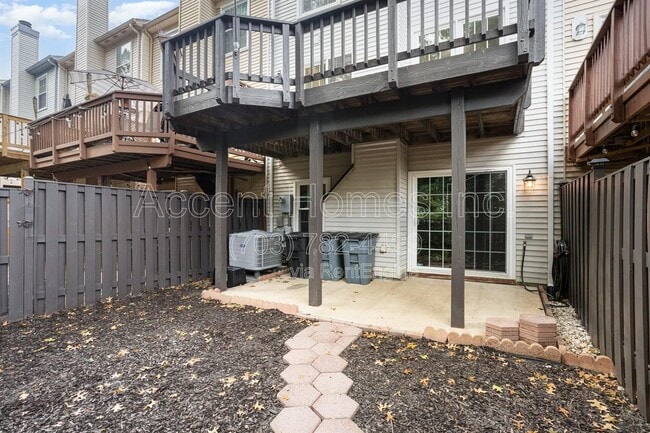 Building Photo - 6107 Summer Park Ln