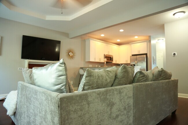 Building Photo - 701 McWilliams Rd SE