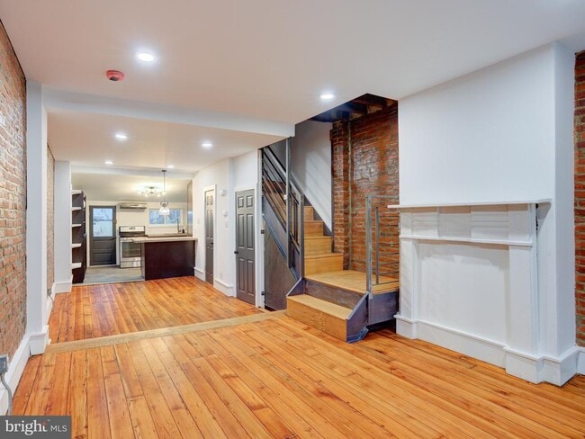 Building Photo - 1520 E Susquehanna Ave