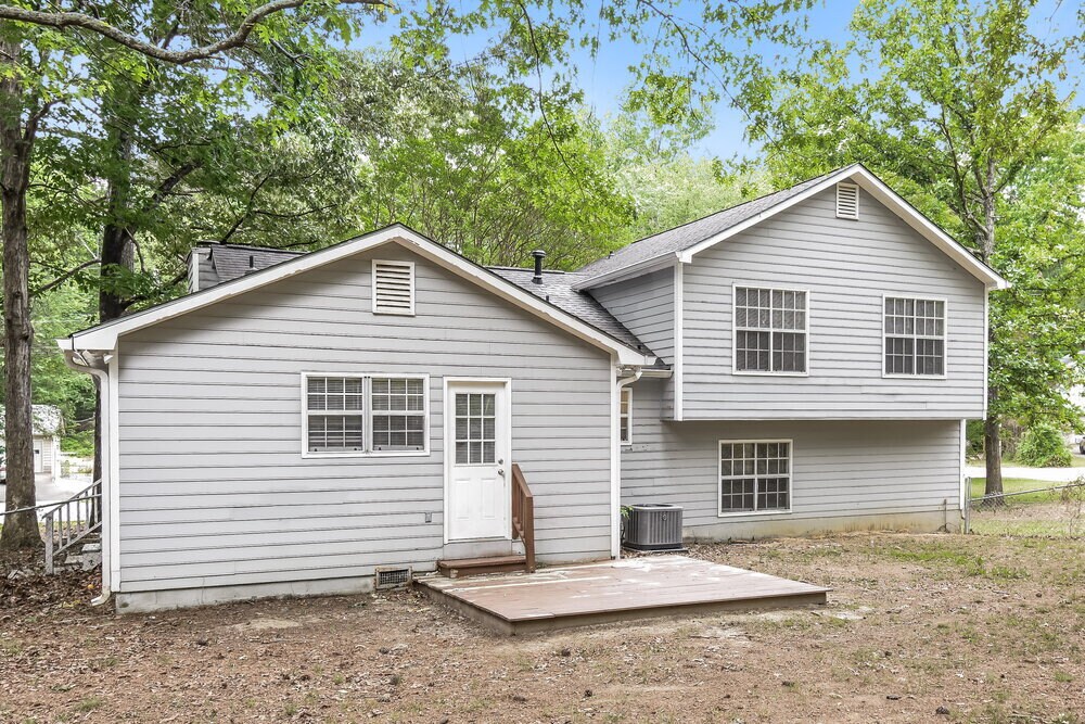 Building Photo - 2985 Valley View Cir