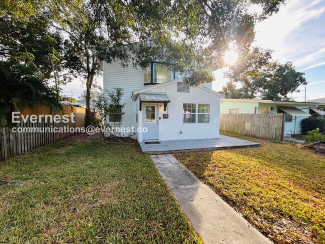 Building Photo - 3032 56th St S