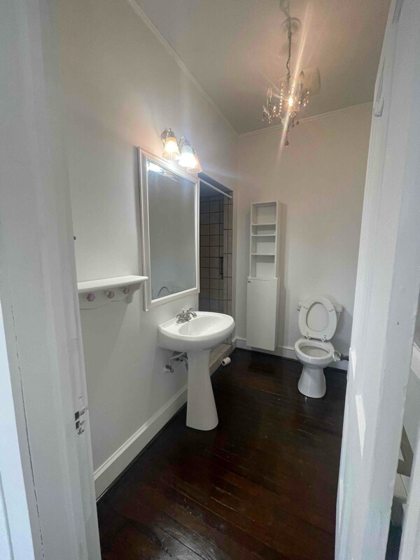 Building Photo - 311 S Main St