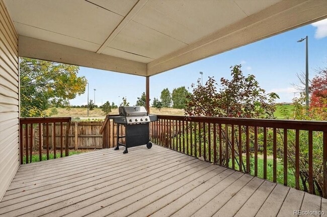 Building Photo - 5241 Helena St