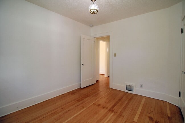 Building Photo - 3705 NE 66th Ave