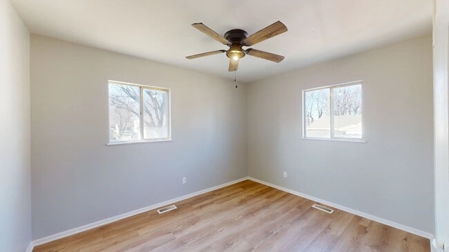 Building Photo - Newly renovated 3 bed 1 bath house