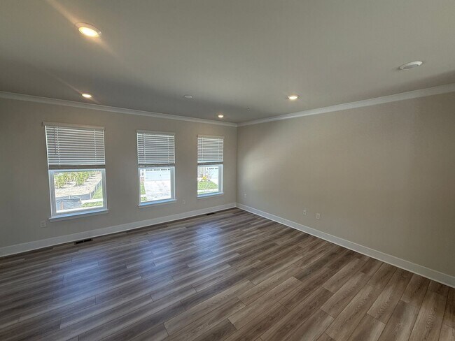 Building Photo - New Townhome Near Route 50 & Downtown Cambridge- RENT SPECIAL Free 2nd Months Rent