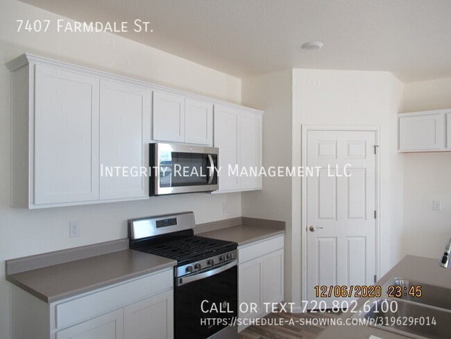 Building Photo - 7407 Farmdale St