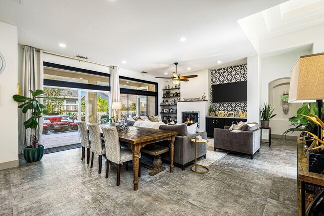 Building Photo - 78618 Dancing Waters Rd