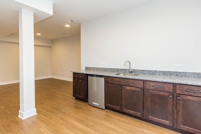 Building Photo - 10723 Clock Tower Dr